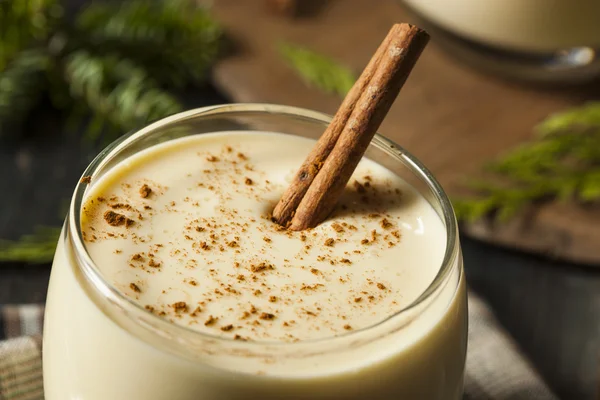 Házi fehér Holiday Eggnog — Stock Fotó