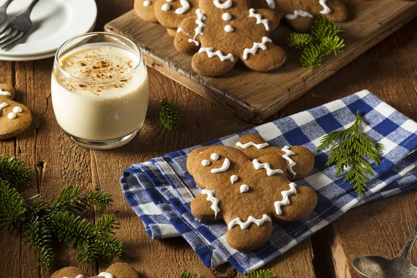 Házi készítésű díszített mézeskalács férfiak cookie-k — Stock Fotó