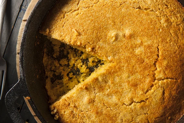 Caseiro estilo sul Cornbread — Fotografia de Stock