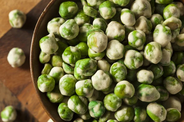 Zelfgemaakte droge Spice Wasabi erwten — Stockfoto