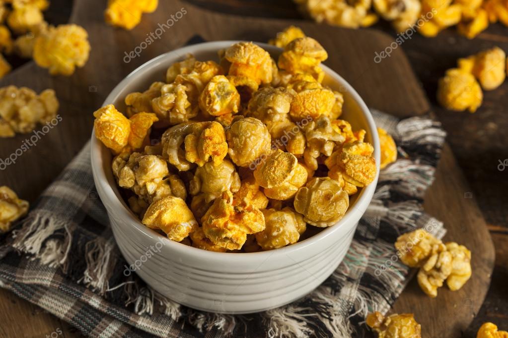 Chicago Style Caramel and Cheese Popcorn — Stock Photo © bhofack2 60209921