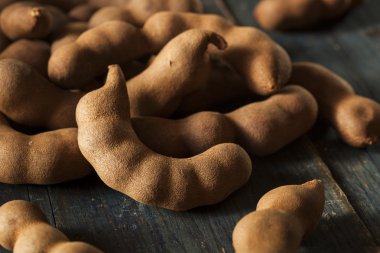 Organik çiğ kahverengi demirhindi