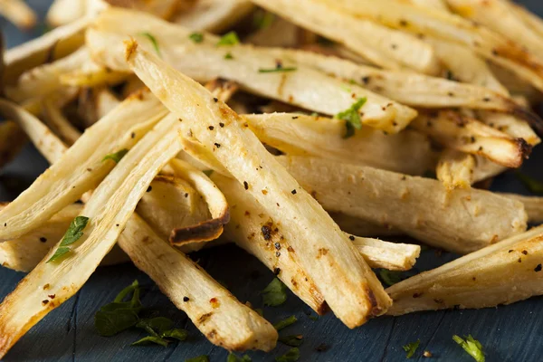 Zelfgemaakte peterselie Root Franse frietjes — Stockfoto