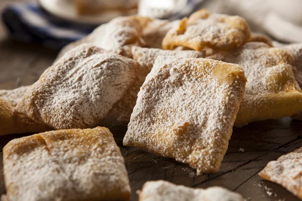 Hemgjord pulver socker Beignets — Stockfoto