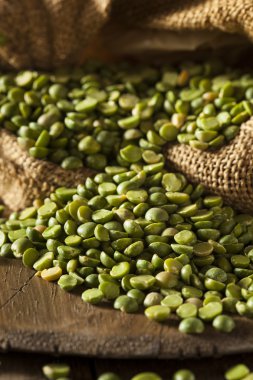 Ham organik yeşil bezelye