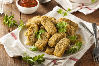 Ev yapımı peynir Mozzarella çubuğu