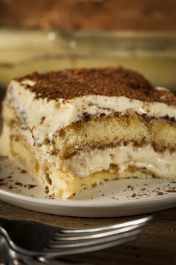 Tatlı olarak ev yapımı Tiramisu