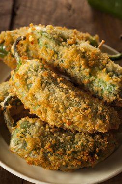 Ev yapımı ekmekli Jalapeno Poppers