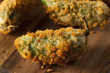 Ev yapımı ekmekli Jalapeno Poppers