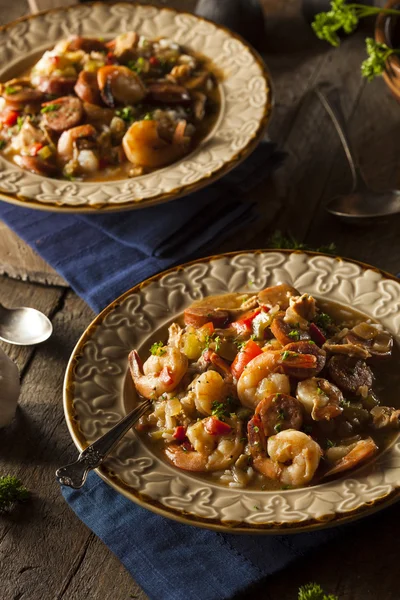 Zelfgemaakte garnalen en worst Cajun Gumbo — Stockfoto