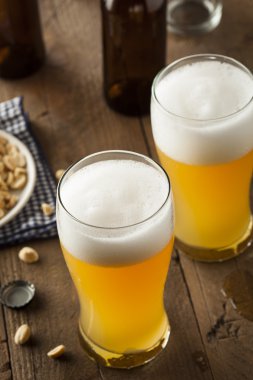 Resfreshing Golden Lager bira