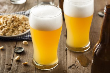 Resfreshing Golden Lager bira