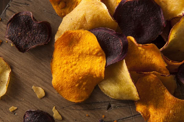 Hälsosam hemlagad vegetabiliska Chips — Stockfoto