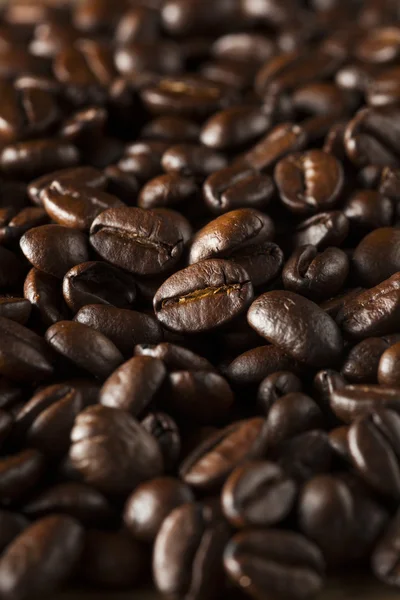 Organiczny suche palonych ziaren kawy — Zdjęcie stockowe