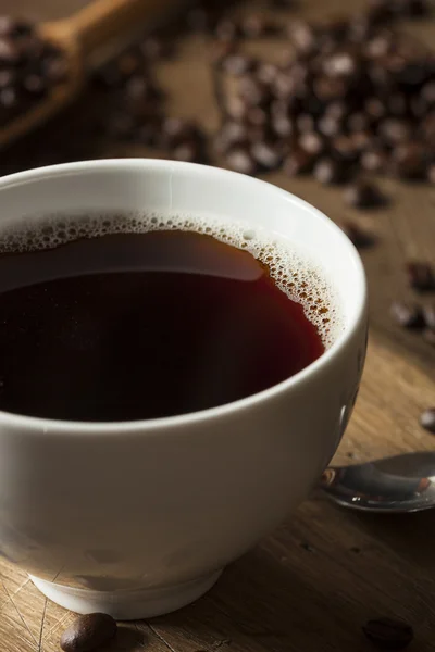 暗い有機ブラック コーヒー — ストック写真