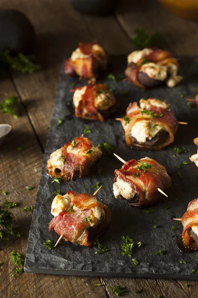 Homemade Bacon Wrapped Mushrooms — Stock Photo, Image