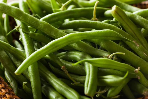 Fagioli verdi biologici crudi — Foto Stock