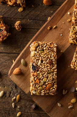 Çiğ Organik Granola Çubukları