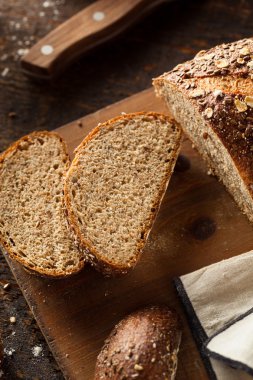 Organik ev yapımı kepekli ekmek
