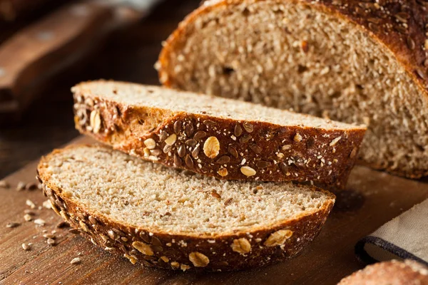 Organic Homemade Whole Wheat Bread — Stok Foto