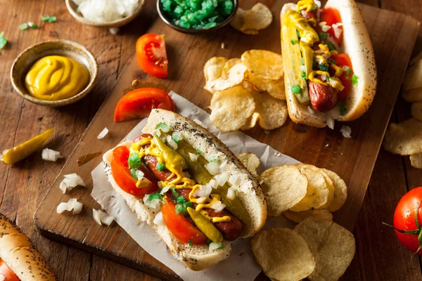 Domowe Chicago Style Hot Dog — Zdjęcie stockowe