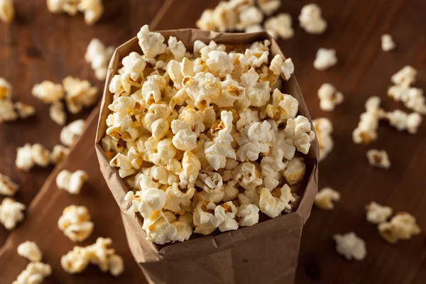 Hausgemachtes Mais-Popcorn — Stockfoto