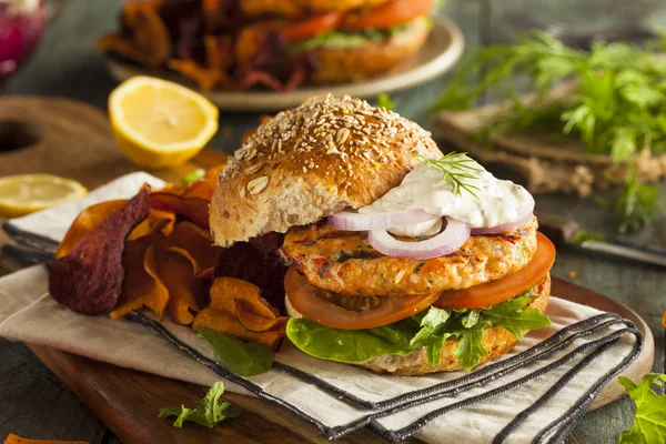 Zelfgemaakte organische zalm Hamburger — Stockfoto