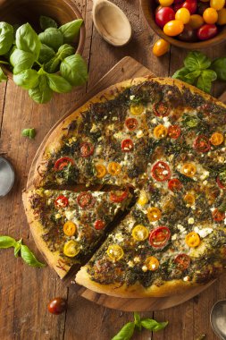 Ev yapımı ızgara Pesto Pizza