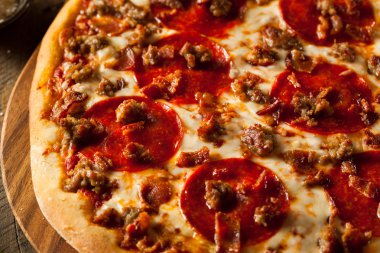 Ev yapımı et Pizza seviyor