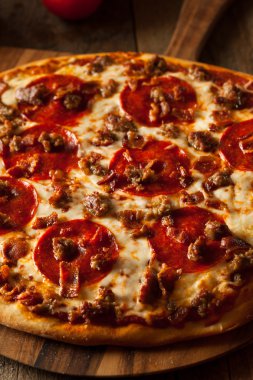 Ev yapımı et Pizza seviyor