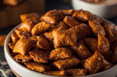 Organik tuzlu fıstık ezmesi simit