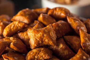 Organik tuzlu fıstık ezmesi simit