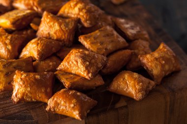 Organik tuzlu fıstık ezmesi simit