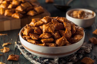 Organik tuzlu fıstık ezmesi simit