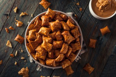 Organik tuzlu fıstık ezmesi simit