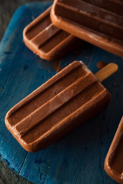 Домашнее мороженое из холодного шоколада — стоковое фото