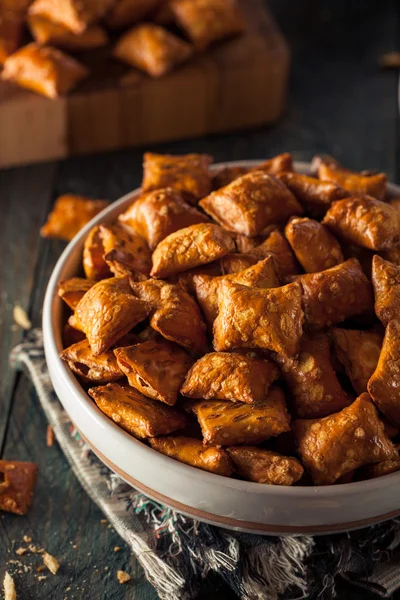 Mantequilla de cacahuete salada orgánica Pretzel —  Fotos de Stock