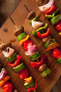 Organik ev yapımı sebze şiş Kababs