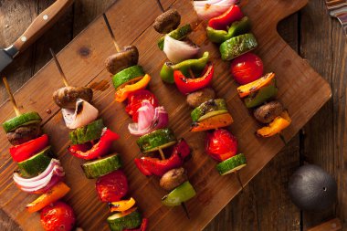 Organik ev yapımı sebze şiş Kababs