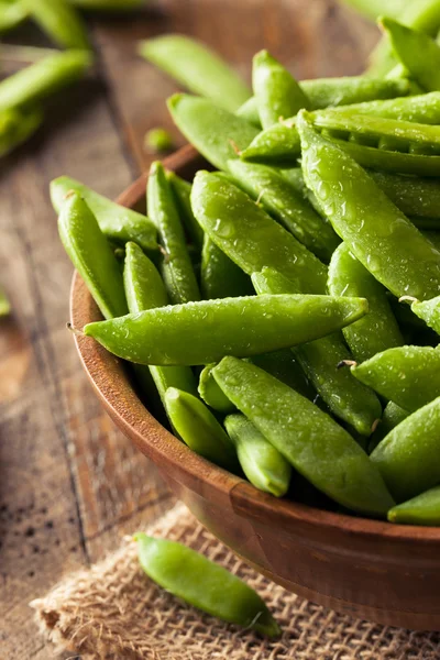 Organic Green Sugar Snap Peas — Stock Photo, Image