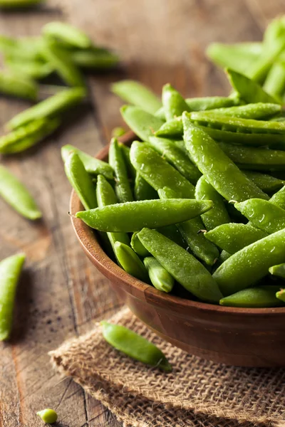 Organic Green Sugar Snap Peas — Stock Photo, Image