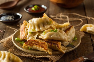 Ev yapımı Asya domuz Potstickers