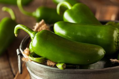 Organik yeşil Jalapeno biber
