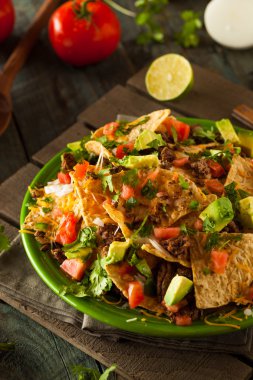 Yüklenen sığır eti ve Peynirli cips