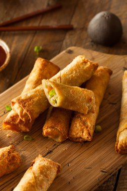 Ev yapımı kızarmış domuz eti Eggrolls