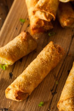 Ev yapımı kızarmış domuz eti Eggrolls
