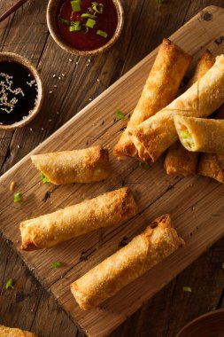 Ev yapımı kızarmış domuz eti Eggrolls