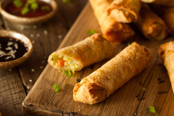 Ev yapımı kızarmış domuz eti Eggrolls