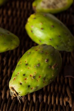 Ham organik yeşil kaktüs armut