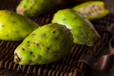 Ham organik yeşil kaktüs armut